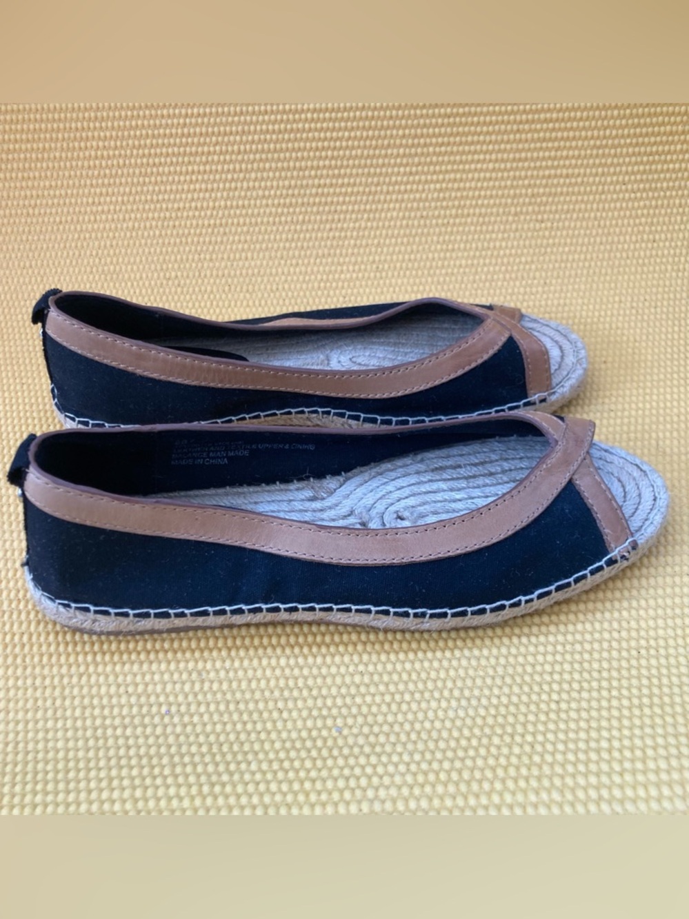 Tommy Bahama Violine Black / Tan Peep Toe Espadrilles 10 Canvas